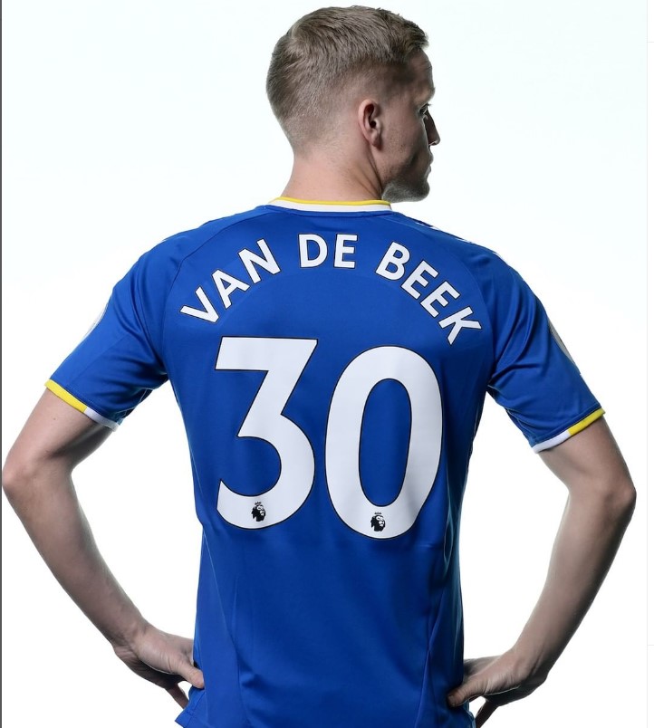Donny van Beek Resmi Diperkenalkan di Hadapan Publik Everton