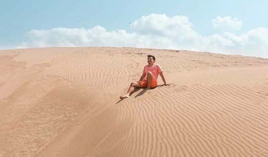 Indahnya Pesona ‘Sahara van Garut’ di Gumuk Pasir Tungtung Karang