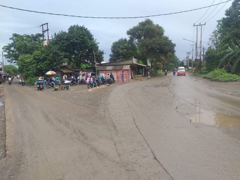 Jalan Cicangkal Leuwiranji Rusak Akibat Truk Tronton, Paguyuban BPD Rumpin Giring Transporter ke Ombusman RI