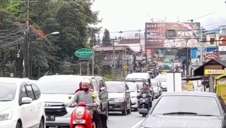 Kemacetan di Puncak Disoroti Anggota DPR RI, Kementeriaan PUPR Diminta Benahi Jalur Puncak