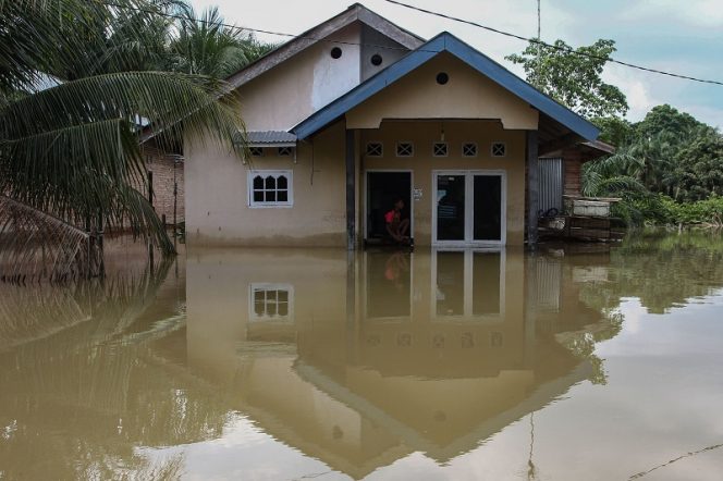
 Bukittinggi Terendam Banjir, 3 Kecamatan Terisolas. (Suara/Bogordaily.net)