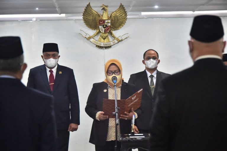 Ade Yasin Lantik Inspektur dan Sekwan Kabupaten Bogor