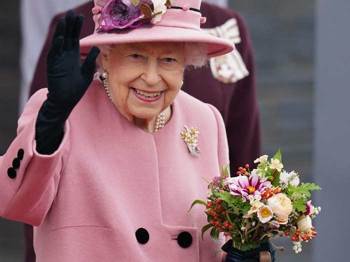 Ratu Elizabeth II Dinyatakan Positif Covid-19, Dengan Gejala Ringan