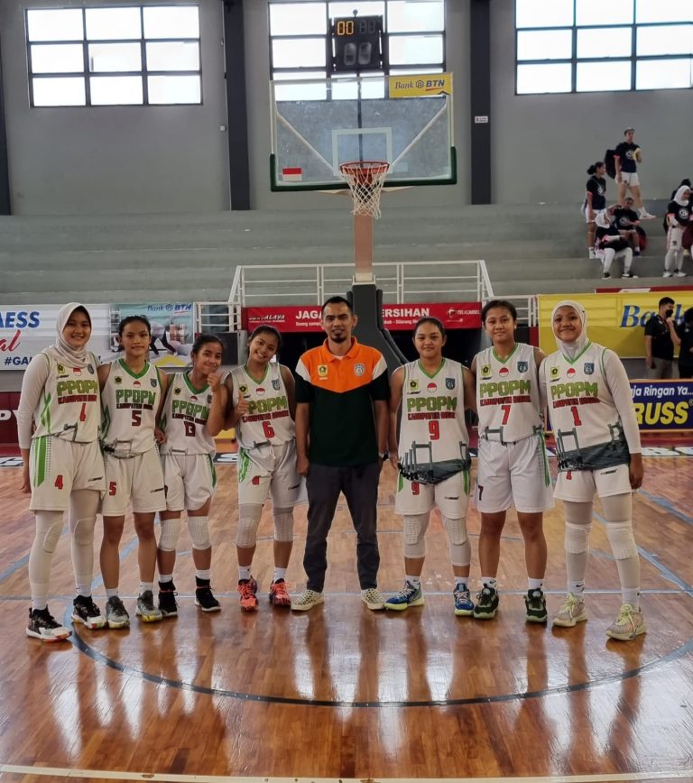 Tim Basket SMANTIC Ikuti Ajang Piala Gubernur Jawa Barat