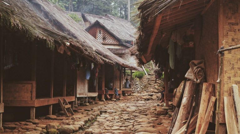 Uniknya Tradisi Suku Baduy yang Berjalan Kaki Ratusan Kilometer Demi Ritual Seba