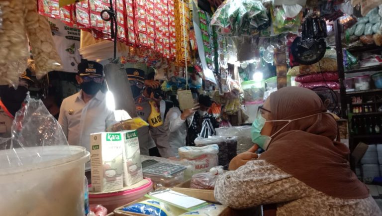 Waduh! Minyak Goreng Kemasan Langka di Kota Bogor