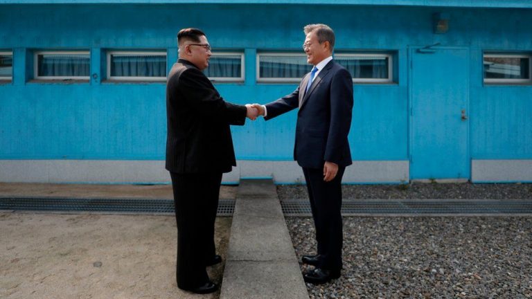Saling Berbalas Surat, Kim Jong Un Apresiasi Moon Jae-in