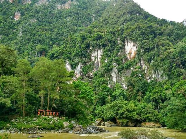 Wisata Taman Bumi Silokek, Lembah Tersembuyi di Sumatera Barat