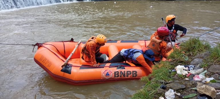 Remaja Hanyut di Sungai Cisadane, Tim SAR Gabungan Lakukan Pencarian
