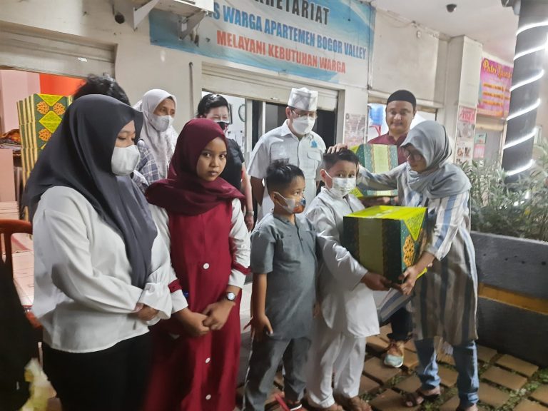 P3SRS Bogor Valley Ajak Warga Buka Bersama dan Santuni Anak Yatim