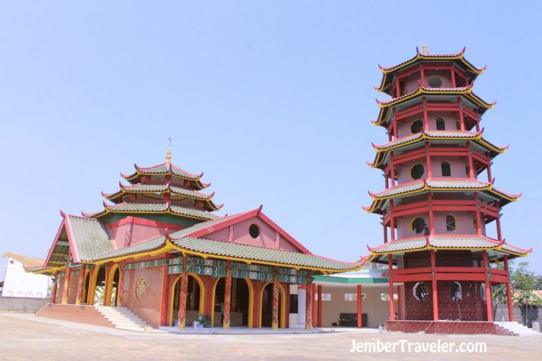 Melongok Masjid Cheng-Ho, Salah Satu Tempat Wisata Religi Bersejarah