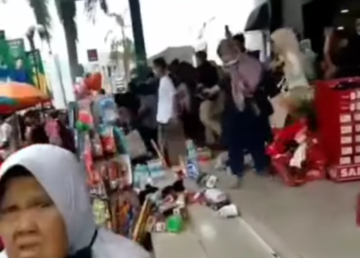Lantai Mall di Tasikmalaya Terbelah, Warga Berhamburan Dikira Gempa