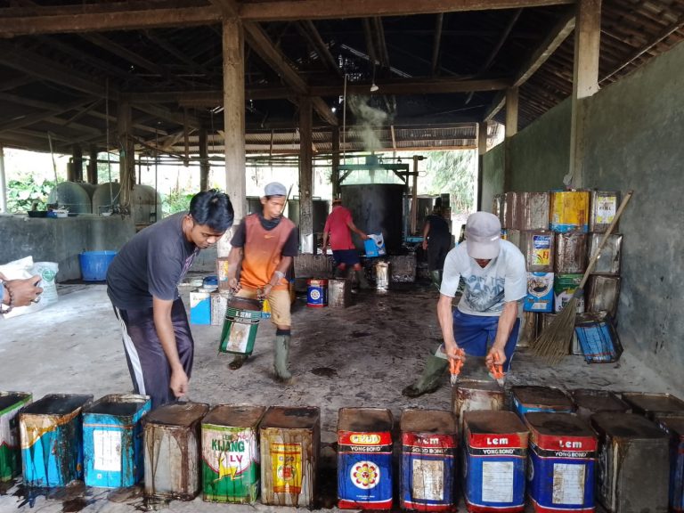 Menilik Pembuatan Cincau Hitam di Bogor, Es yang Banyak Diburu Saat Ramadan