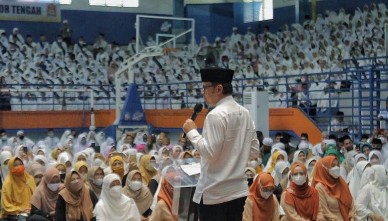 Tuntaskan Buta Aksara Al-Qur’an di Kota Bogor, Bima Arya Sasar Anak Muda