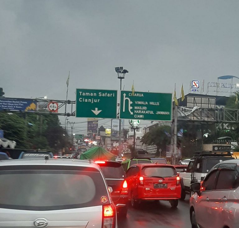 Satlantas Polres Bogor Petakan Jalur Rawan Macet di Puncak