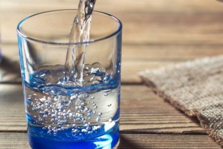 Selain Dehidrasi, Waspada 5 Bahaya Mengancam Jika Kekurangan Minum Air Putih
