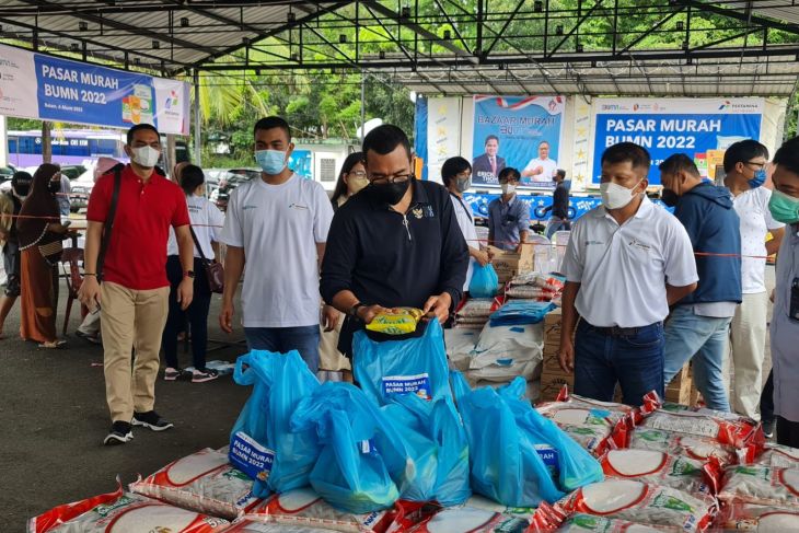 BUMN Gelar Pasar Murah di 7 Titik Wilayah Jabodetabek, Sediakan 40.000 Sembako