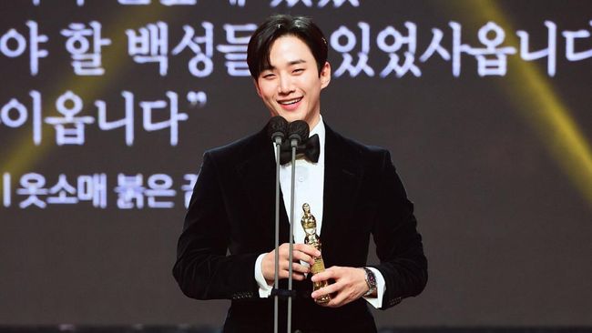 Lee Junho Mengukir Sejarah, Menangkan Best Actor dalam Ajang PD Award