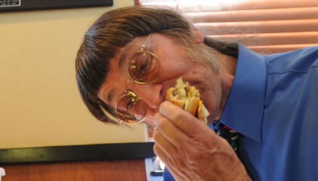 Pria Ini Makan Big Mac Selama 50 Tahun, Bagaimana Rasanya?