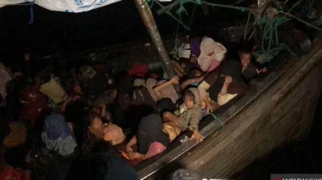 Kapal Pengungsi Rohingya Tenggelam, 14 Orang Tewas di Myanmar