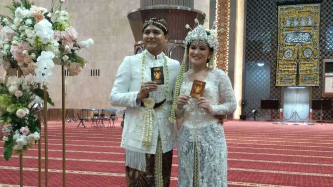 Pasangan Artis Bintang FTV, Masayu Clara dan Qausar Harta Resmi Menikah