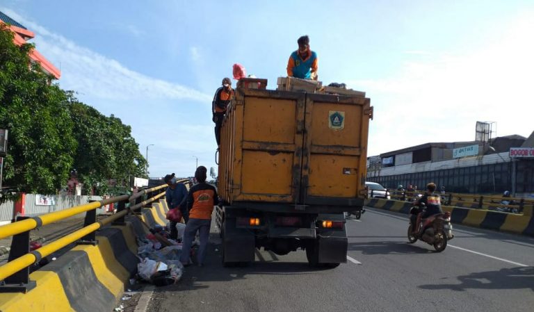 Pasca Libur Lebaran, Kabupaten Bogor Dikepung Sampah