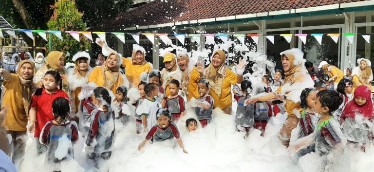 KB-TK Bosowa Bina Insani Gelar Acara Happy Day, Kembangkan Rasa Percaya Diri