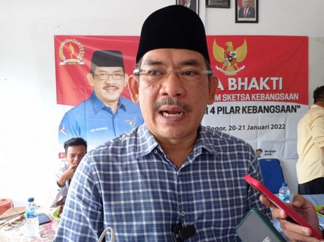 
 Ketua Fraksi Partai Demokrat DPRD Provinsi Jawa Barat, Asep Wahyuwijaya. (Istimewa/Bogordaily.net)