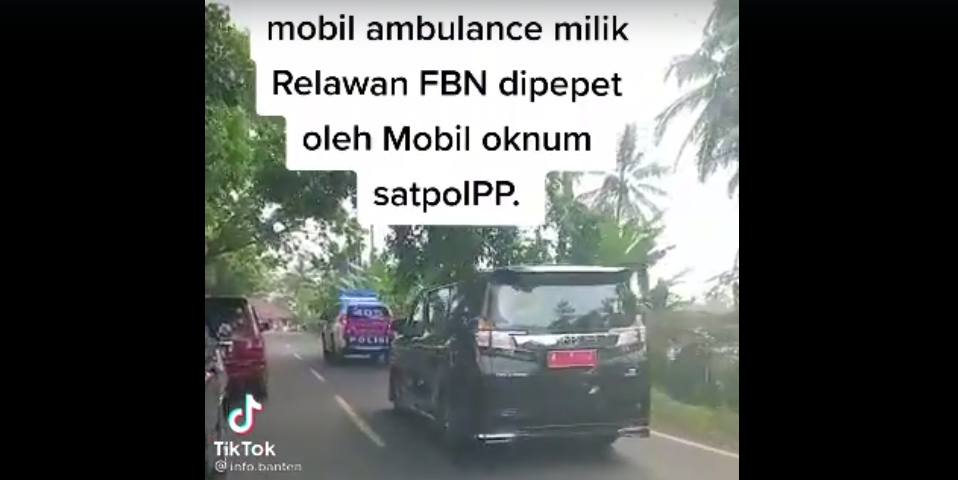 Video Rombongan Bupati Pandeglang Senggol Ambulans Bawa Pasien Viral