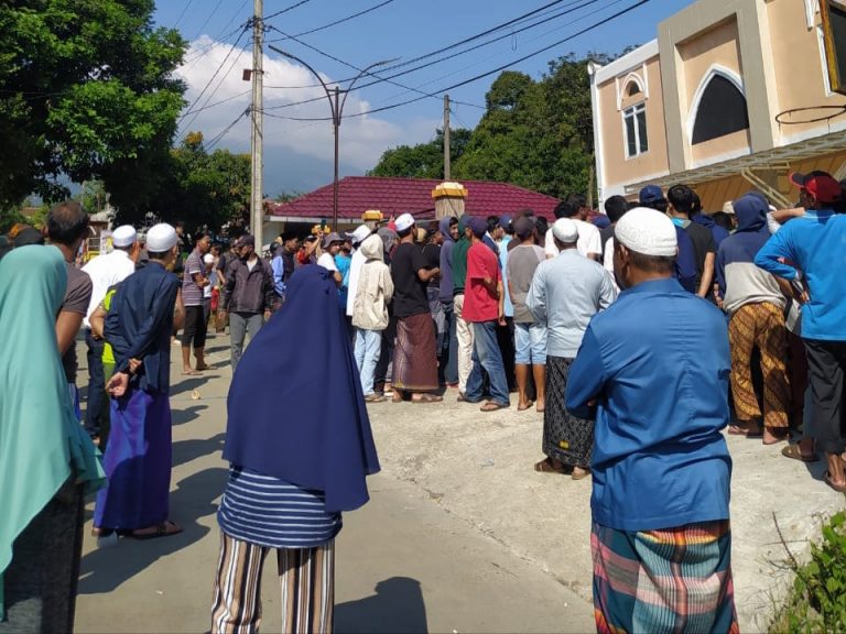 Warga Tamansari Bogor Demo