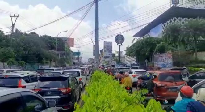 41 Ribu Kendaraan Serbu Kawasan Puncak Bogor