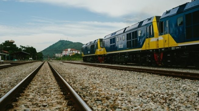 
 Ilustrasi rel kereta api. [Shutterstock]