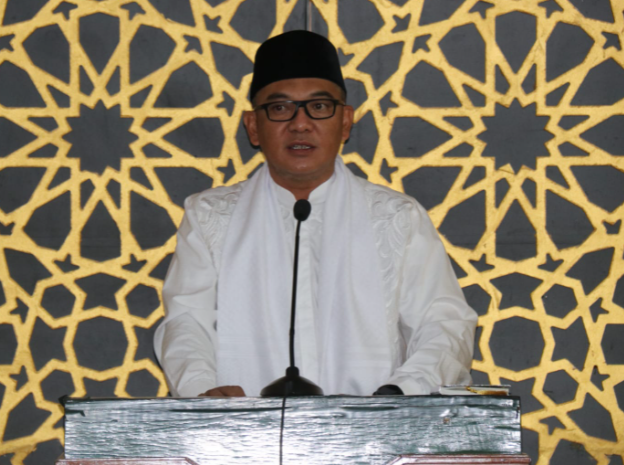 Moment Wabup Laksanakan Shalat Idul Fitri Perdana di Masjid Baitul Faizin