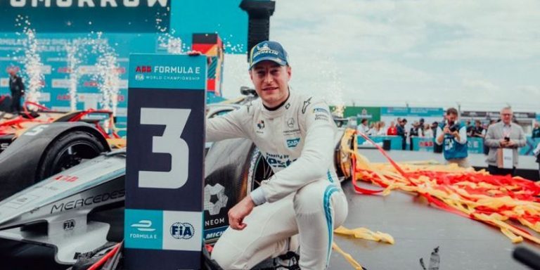 Stoffel Vandoorne Siap Taklukan Lintasan Formula E di Jakarta
