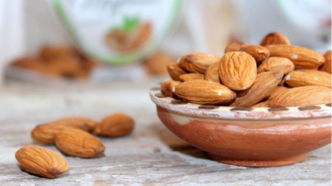 Bisa Turunkan Kolesterol Jahat, Ini Deretan Manfaat Kacang Almond