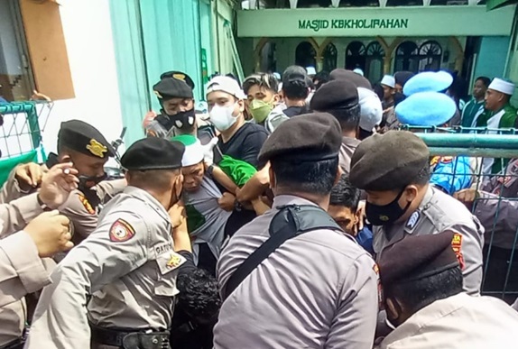 Penangkapan Dua Tokoh Khilafatul Muslimin di Lampung Ricuh