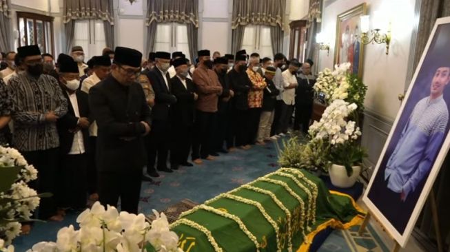 Jenazah Eril Akan Disambut Siswa Bandung Menuju Pemakaman Pagi Ini