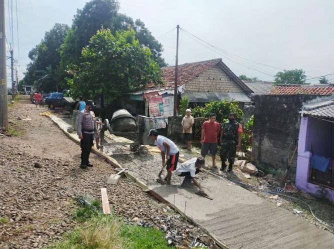 Pembangunan Jalan Lingkungan di Desa Cilebut Timur, Jadi Prioritas Pemdes