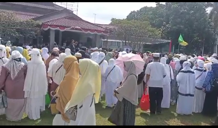 Sebelum Terbang ke Makkah, Ribuan Jamaah Haji di Kabupaten Bogor Lakukan Praktek Manasik Haji