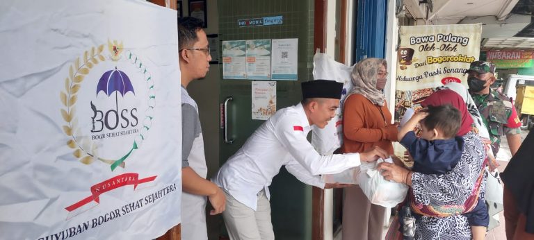 Gandeng IMFI, Paguyuban BOSS Santuni Puluhan Anak Yatim di Bogor Timur