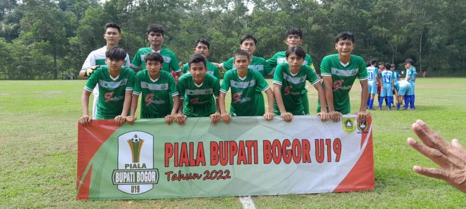 
 Launching Jersey Tim Kecamatan Dramaga digelar Lapangan Mini Soccer. (Gibran/Bogordaily.net) 