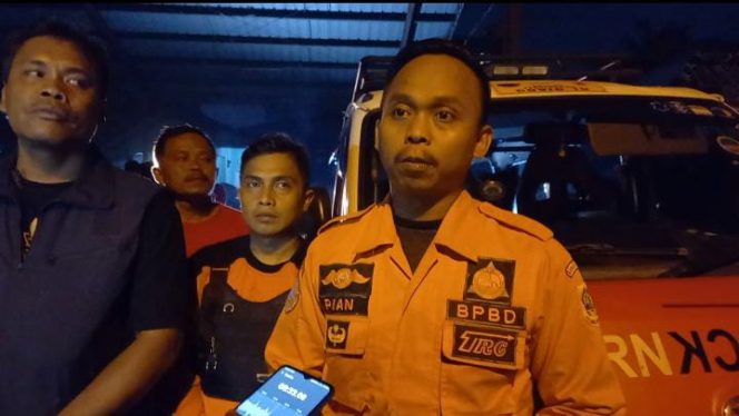 
 Komandan Regu (Danru) tim Sar dari Badan Penanggulangan Bencana Daerah (BPBD) Kabupaten Bogor, Sopian Sauri. (Irfan/Bogordaily.net)