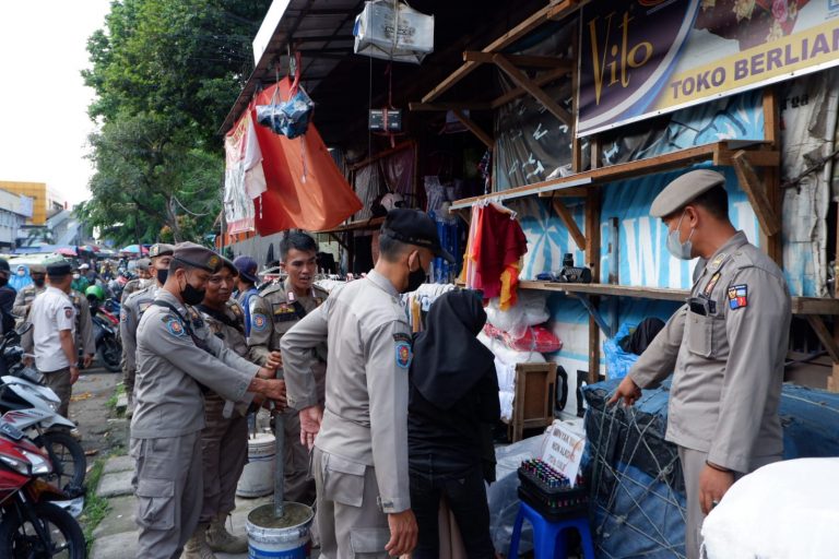 Satpol PP Kota Bogor Lakukan Penertiban dan Pemeliharaan PKL di Jalur Dewi Sartika