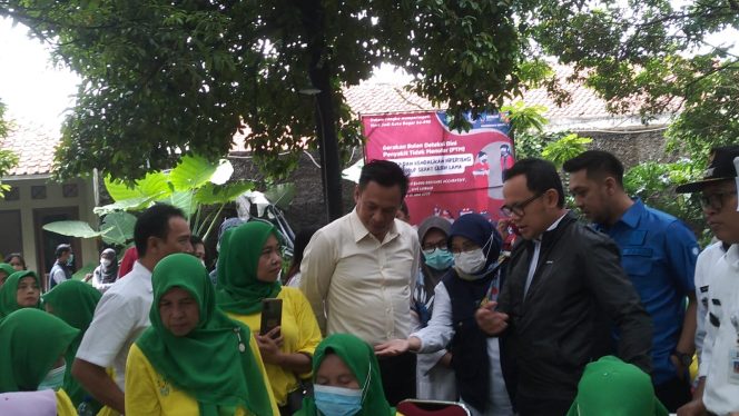 
 Walikota Bogor saat Hadir dalam Gerakan  Gerakan Bulan Deteksi Penyakit Tidak Menular. (albin/Bogordaily.net)