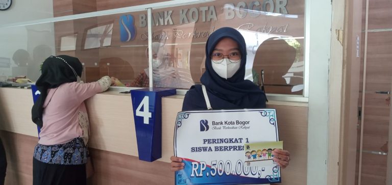 BPR Bank Kota Bogor Berikan CSR untuk Siswa SMK Berprestasi