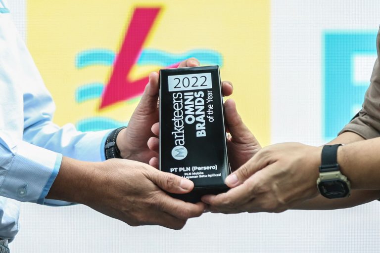 Selamat! PLN Mobile Raih Penghargaan Marketeers Omni Brands of the Year 2022