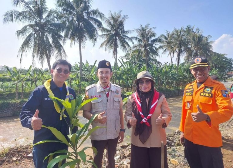 Hari Lingkungan Sedunia, Wamen LHK-Kwarcab Pramuka Kota Bogor Tanam Pohon di Katulampa