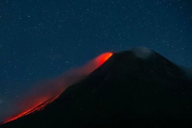 Gunung Merapi Siaga, Alami 75 Kali Gempa Guguran Selama 24 Jam