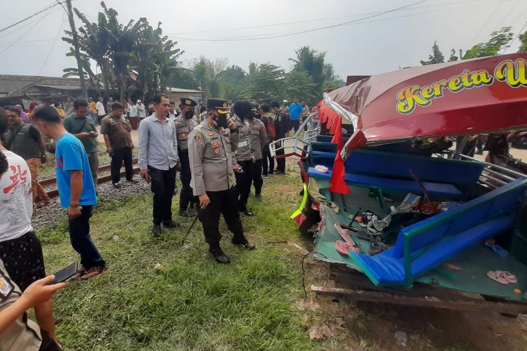 Kronologi Odong-odong Tertabrak Kereta Api di Banten, 9 Tewas
