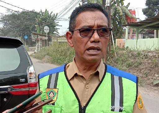 Pembangunan Jalan Warung Borong Rancabungur Dipelototi
